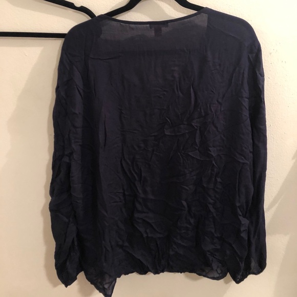 Vince Camuto Long Sleeve Top - Picture 2 of 4